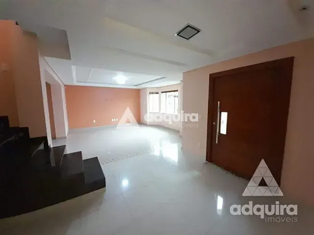 Sobrado 4 quartos e 3 banheiros, à venda, no bairro Jardim Carvalho em Ponta Grossa
