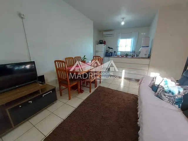 Casa 2 quartos e 2 banheiros, à venda, no bairro Aririú em Palhoça