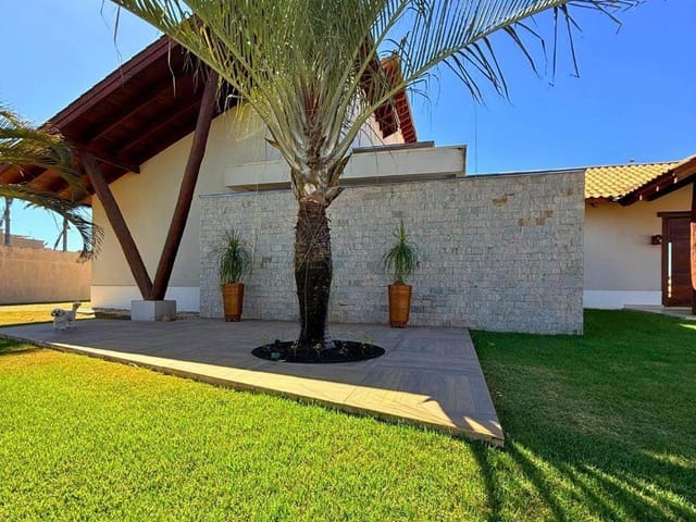 Casa com 2480m² 3 quartos e 1 banheiro, à venda, no bairro Residencial Flamboyants em Sinop