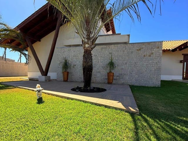 Casa com 2480m² 3 quartos e 1 banheiro, à venda, no bairro Residencial Flamboyants em Sinop