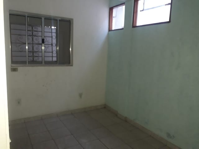 Casa com 12m² 1 quarto e 1 banheiro, para alugar, no bairro Vila Gilda em São Paulo