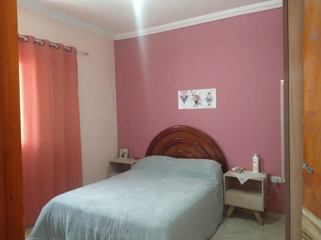 Casa com 125m² 1 quarto e 1 banheiro, à venda, no bairro Residencial Estoril em Taubaté