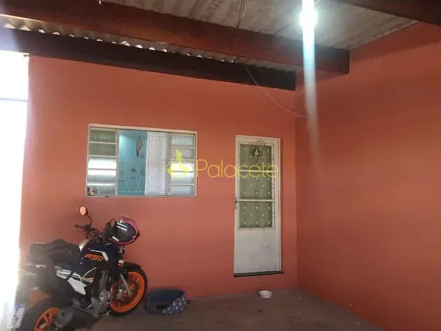 Casa com 125m² 1 quarto e 1 banheiro, à venda, no bairro Residencial Estoril em Taubaté