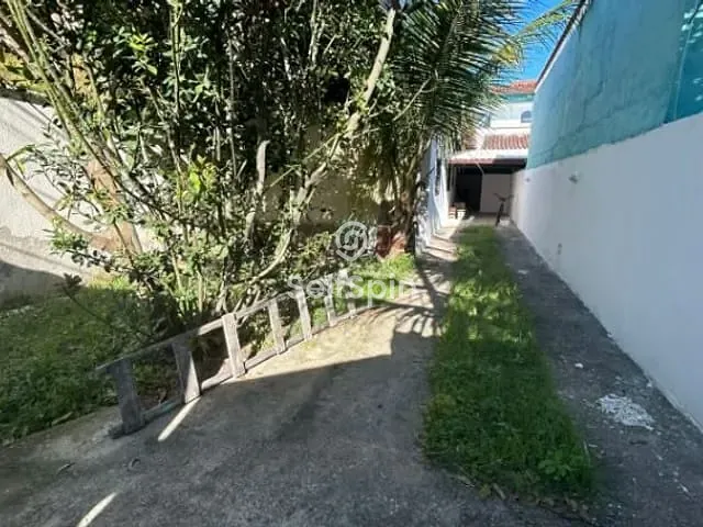 Casa 2 quartos e 2 banheiros, para alugar, no bairro Piratininga em Niterói