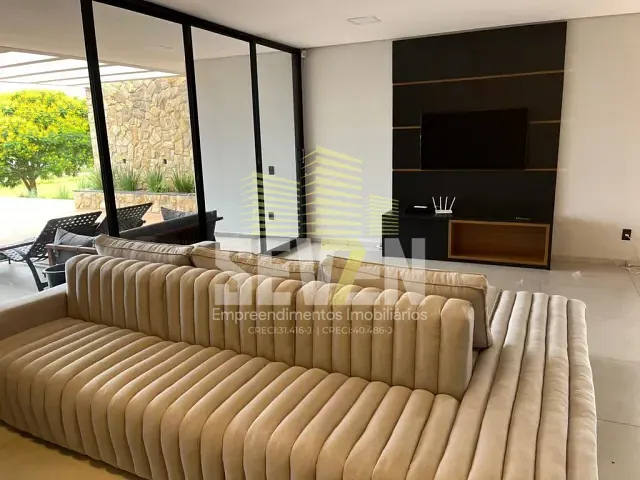 Casa com 900m² 7 quartos e 3 banheiros, à venda, no bairro Santa Crsitina XIII em Paranapanema