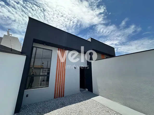 Casa 2 quartos e 2 banheiros, à venda, no bairro Residencial Estoril em Taubaté