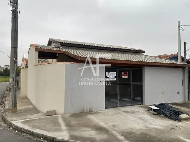 Casa com 150m² 3 quartos e 2 banheiros, à venda, no bairro Jardim Gurilândia em Taubaté