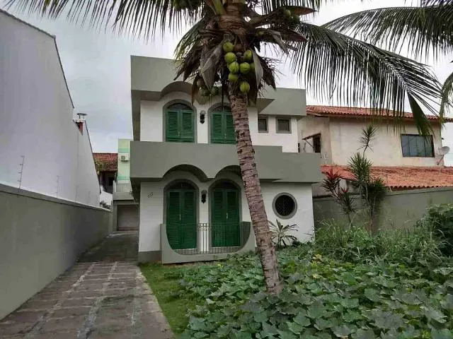 Casa 4 quartos e 2 banheiros, à venda, no bairro pelinca em Campos dos Goytacazes