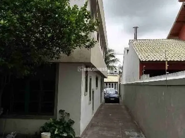 Casa 4 quartos e 2 banheiros, à venda, no bairro pelinca em Campos dos Goytacazes