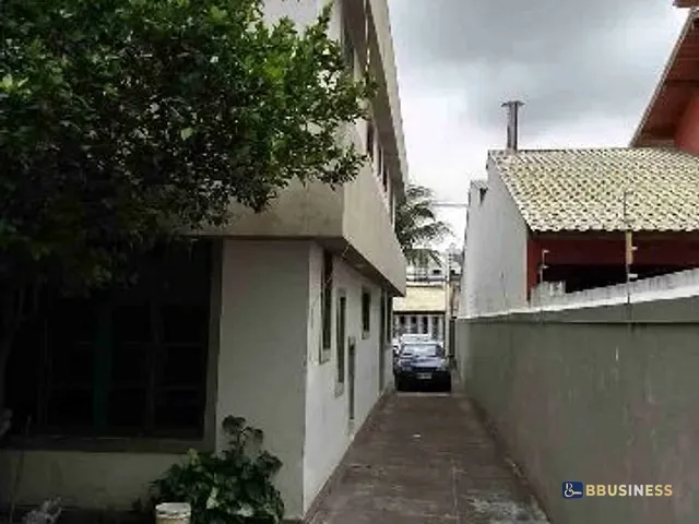 Casa 4 quartos e 2 banheiros, à venda, no bairro pelinca em Campos dos Goytacazes