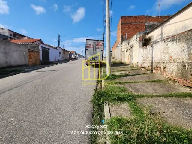Casa com 201m² 4 quartos e 2 banheiros, à venda, no bairro Nova Votorantim em Votorantim