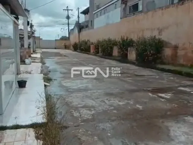Casa 2 quartos e 2 banheiros, à venda, no bairro Parque Real Serra Verde em Camaçari