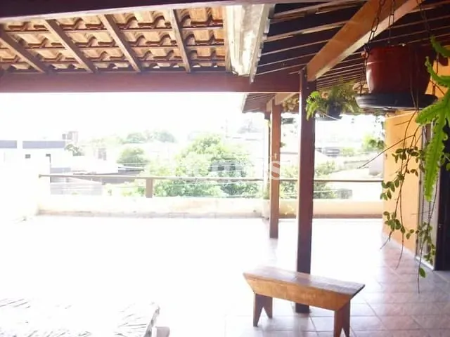 Casa com 300m² 3 quartos e 3 banheiros, à venda, no bairro Parque da Figueira em Paulínia