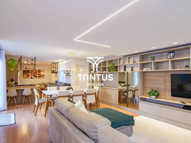 Casa com 284m² 2 quartos e 2 banheiros, à venda, no bairro Alto da Glória em Curitiba