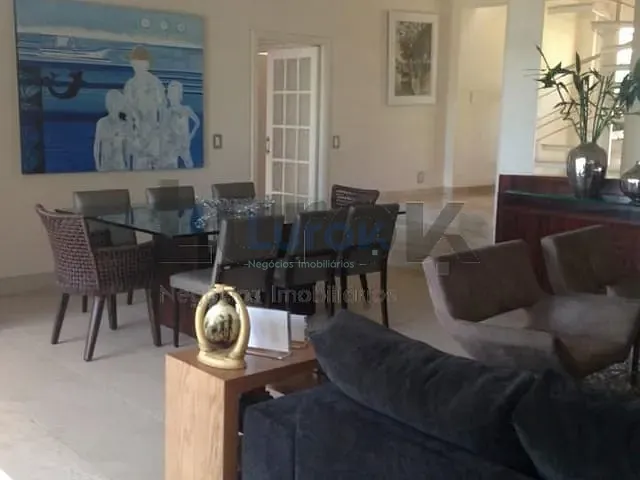 Casa com 1000m² 5 quartos e 7 banheiros, à venda, no bairro Dois Córregos em Valinhos