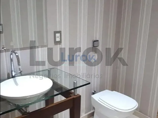 Casa com 1000m² 5 quartos e 7 banheiros, à venda, no bairro Dois Córregos em Valinhos
