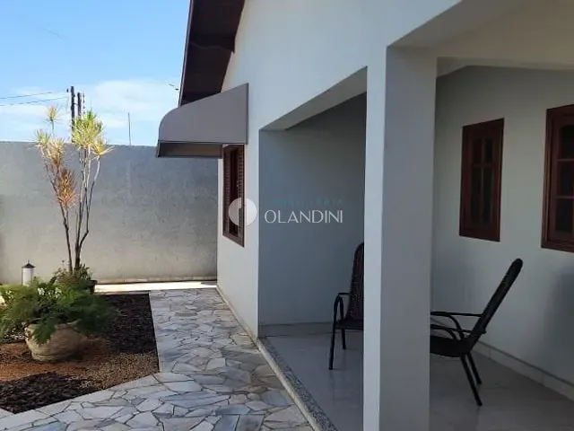 Casa com 312m² 4 quartos e 5 banheiros, à venda, no bairro Ouro Branco  em Artur Nogueira