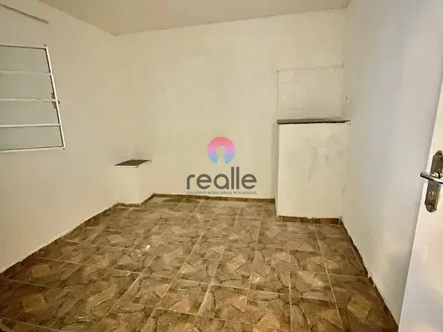 Casa 1 quarto e 1 banheiro, para alugar, no bairro Padre Eustáquio em Belo Horizonte