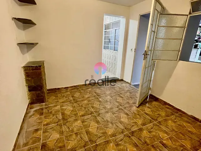 Casa 1 quarto e 1 banheiro, para alugar, no bairro Padre Eustáquio em Belo Horizonte