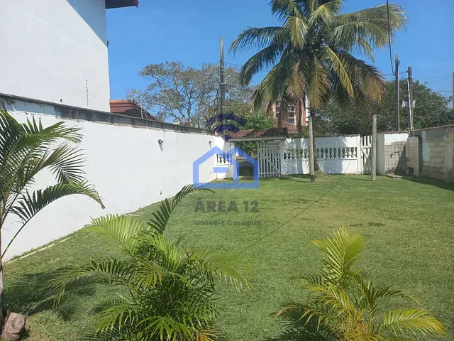 Casa com 300m² 2 quartos e 1 banheiro, à venda, no bairro Martim de Sá em Caraguatatuba