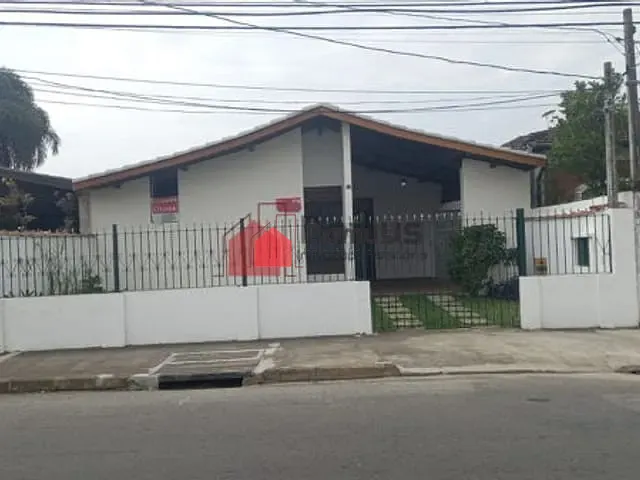 Casa com 300m², à venda, no bairro Santana em Pindamonhangaba