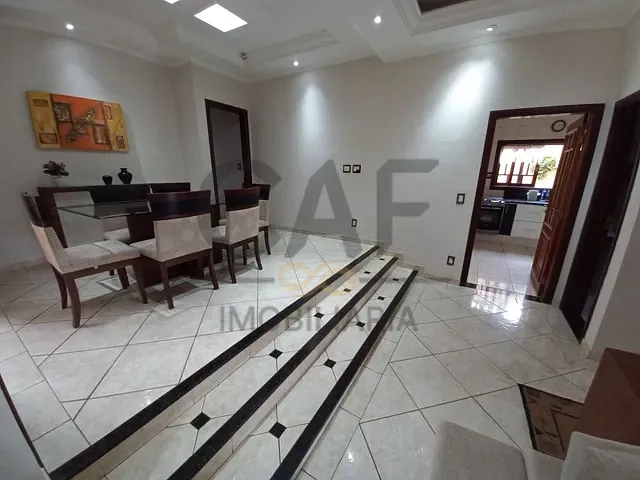 Casa com 275m² 3 quartos e 4 banheiros, à venda, no bairro Jardim Alice em Jaguariúna