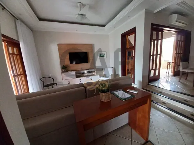 Casa com 275m² 3 quartos e 4 banheiros, à venda, no bairro Jardim Alice em Jaguariúna
