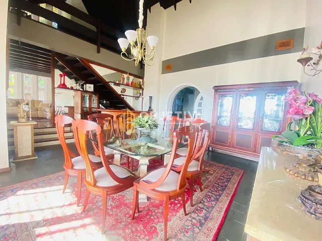 Casa com 334m² 3 quartos e 4 banheiros, à venda, no bairro Boa Vista em Novo Hamburgo
