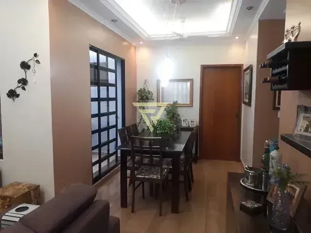 Casa com 250m² 3 quartos e 3 banheiros, à venda, no bairro Parque dos Lagos em Ribeirão Preto