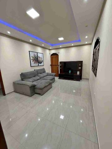 Casa com 25m² 2 quartos e 3 banheiros, à venda, no bairro Centro  em São Francisco de Itabapoana