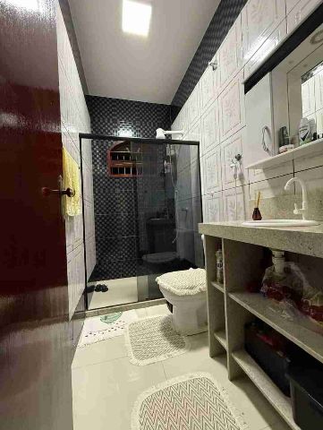 Casa com 25m² 2 quartos e 3 banheiros, à venda, no bairro Centro  em São Francisco de Itabapoana