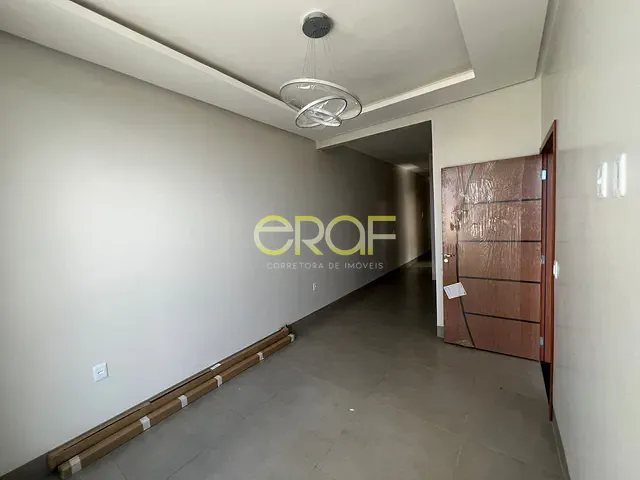 Casa 3 quartos e 2 banheiros, à venda, no bairro Setor Nordeste em Formosa