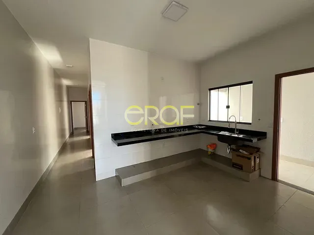 Casa 3 quartos e 2 banheiros, à venda, no bairro Setor Nordeste em Formosa