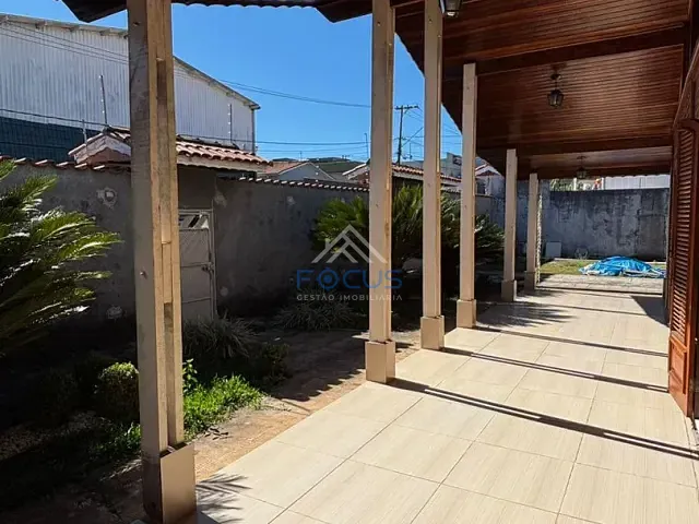 Casa 3 quartos e 3 banheiros, à venda, no bairro Parque São Luiz em Jundiaí