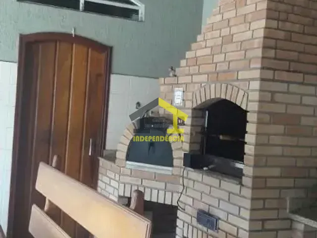 Casa com 1185m² 4 quartos e 7 banheiros, à venda, no bairro Jardim Santa Rosa em Itatiba