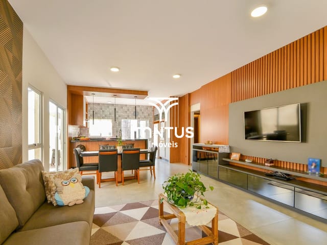 Casa com 360m² 3 quartos e 3 banheiros, à venda, no bairro Pineville em Pinhais