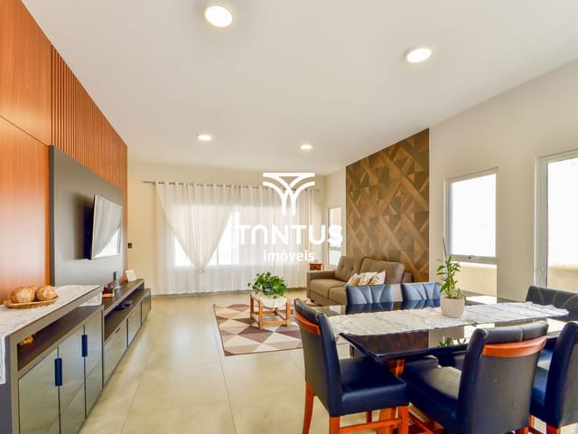 Casa com 360m² 3 quartos e 3 banheiros, à venda, no bairro Pineville em Pinhais