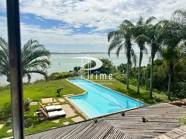 Casa com 7300m² 4 quartos e 5 banheiros, à venda, no bairro Manguinhos em Armação dos Búzios