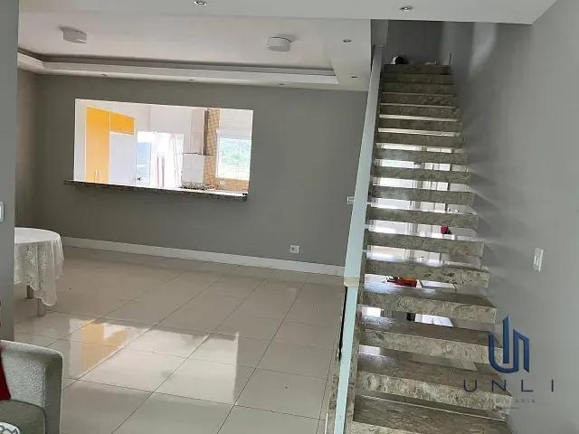 Casa 3 quartos e 4 banheiros, à venda, no bairro Planalto do Sol em Pinheiral