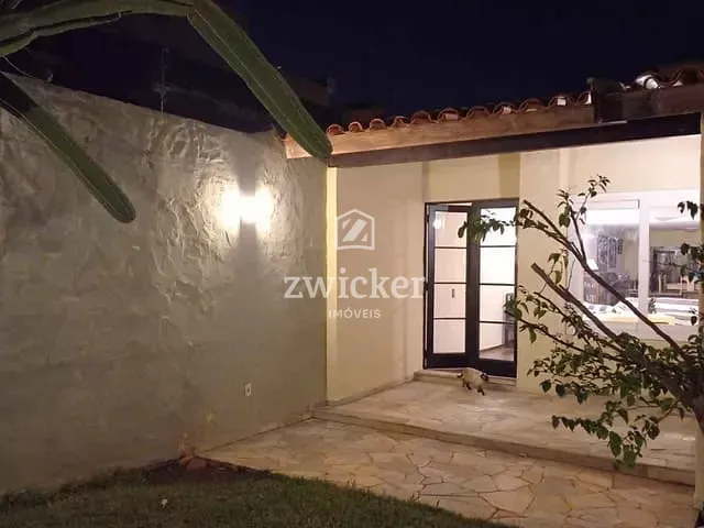 Casa com 412m² 3 quartos e 2 banheiros, à venda, no bairro Vila Cidade Universitária em Bauru
