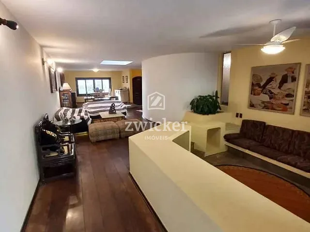 Casa com 412m² 3 quartos e 2 banheiros, à venda, no bairro Vila Cidade Universitária em Bauru
