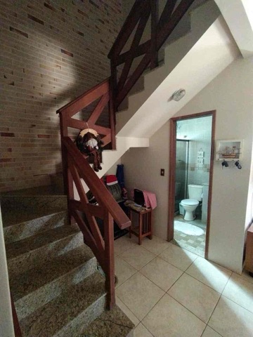 Casa com 525m² 4 quartos e 4 banheiros, à venda, no bairro Chapéu do Sol  em São João da Barra