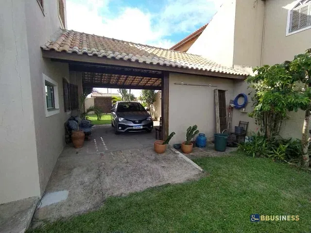Casa com 525m² 4 quartos e 4 banheiros, à venda, no bairro Chapéu do Sol  em São João da Barra