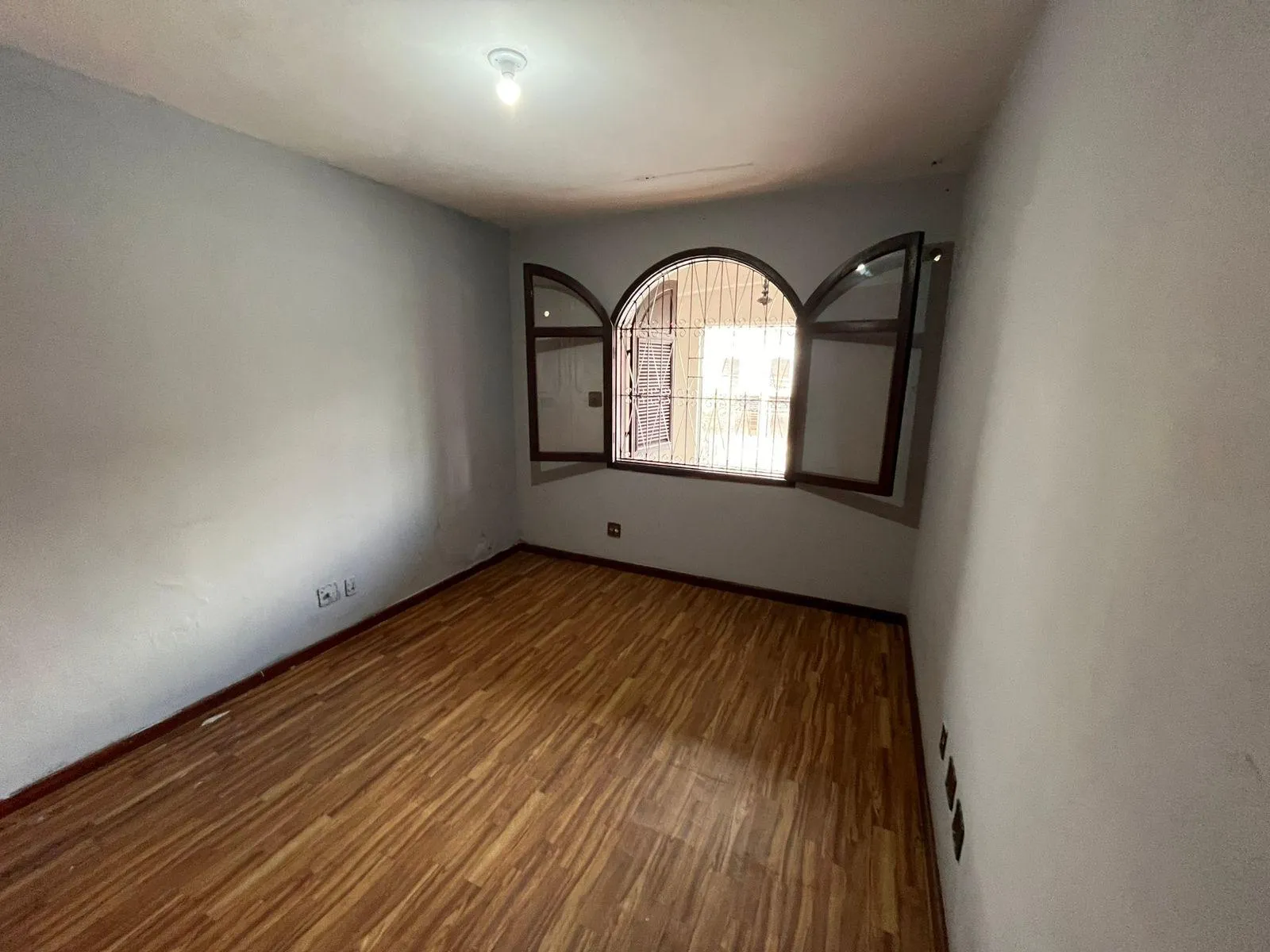 Casa comercial | Aluguel | Vila Santa Cecília