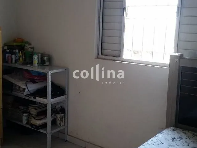 Casa com 228m² 5 quartos e 2 banheiros, à venda, no bairro Parque Imperial em Barueri