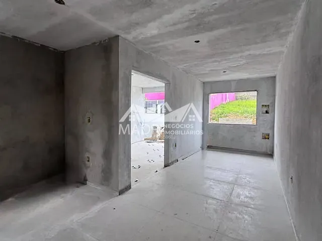 Casa 2 quartos e 1 banheiro, à venda, no bairro Serraria em São José