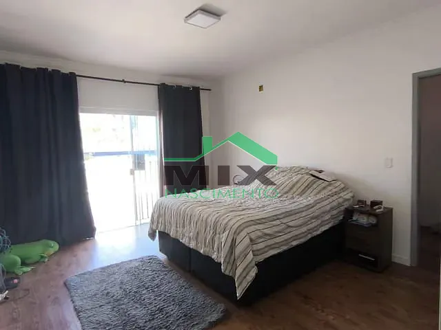 Sobrado com 175m² 4 quartos e 3 banheiros, à venda, no bairro Taboão em São Bernardo do Campo