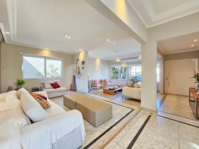Casa com 634m² 4 quartos e 7 banheiros, à venda, no bairro Alphaville em Santana de Parnaíba
