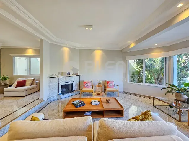 Casa com 634m² 4 quartos e 7 banheiros, à venda, no bairro Alphaville em Santana de Parnaíba