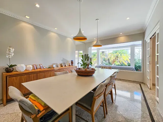 Casa com 634m² 4 quartos e 7 banheiros, à venda, no bairro Alphaville em Santana de Parnaíba